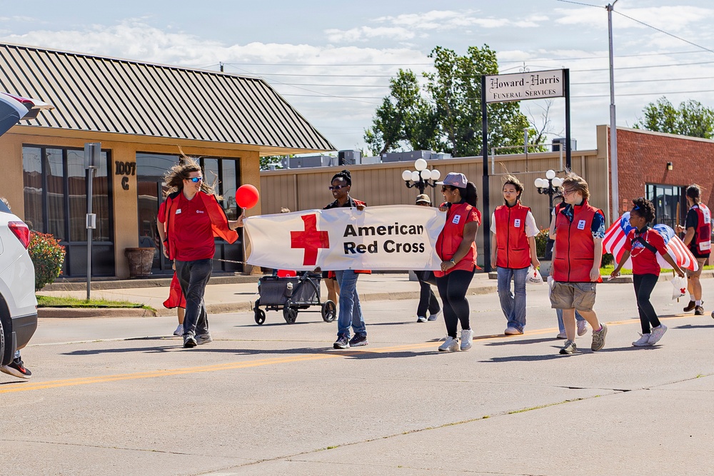 Fort Sill Soldiers and Marines Participates in Armed Forces Day Parade