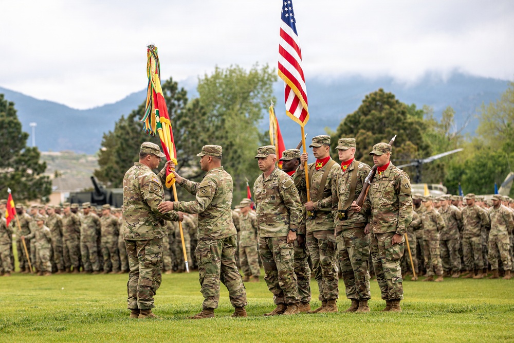 4th Infantry Division Artillery Relinquishment of Responsibility Ceremony