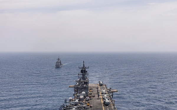 SOUTHCOM Visits USS Iwo Jima (LHD 7)