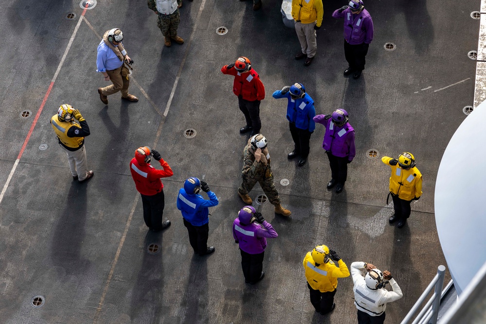 SOUTHCOM Visits USS Iwo Jima (LHD 7)
