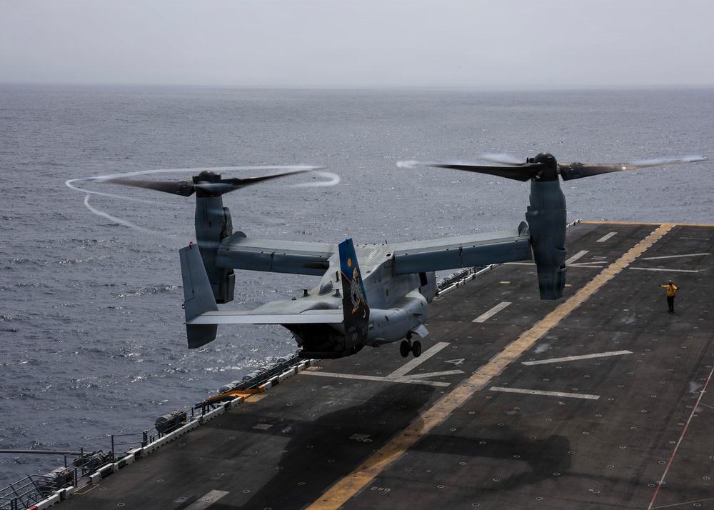 SOUTHCOM Visits USS Iwo Jima (LHD 7)