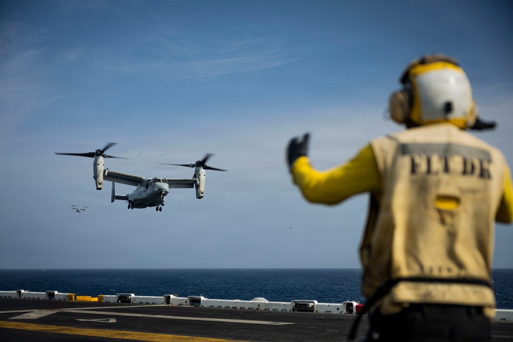 USS Iwo Jima Conducts U.S. Southern Command Visit