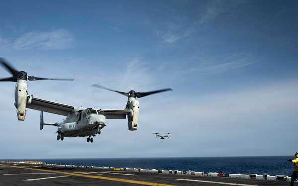 USS Iwo Jima Conducts U.S. Southern Command Visit