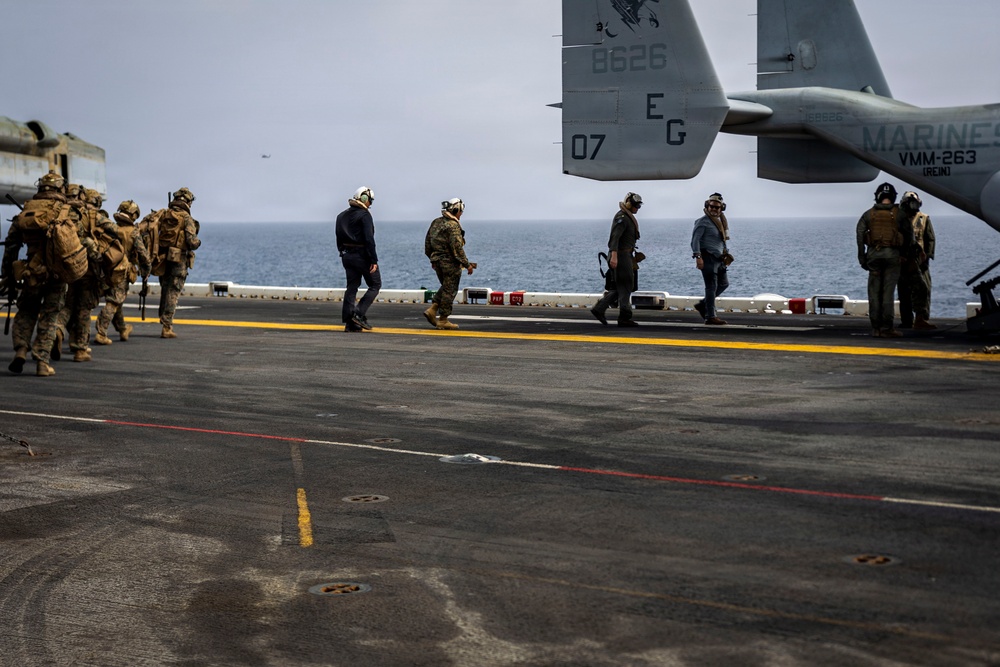 USS Iwo Jima Conducts U.S. Southern Command Visit