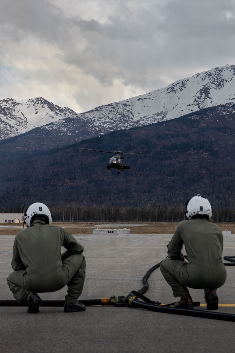 U.S. Marines perform aerial, ground refueling