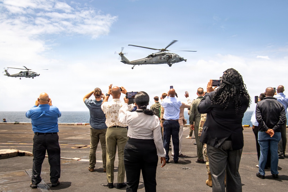 Grenada Prime Minister and Government Leaders Visit Nimitz