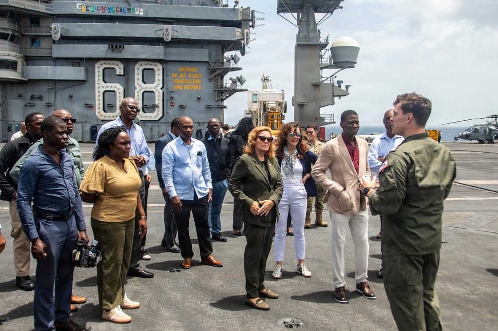 Grenada Prime Minister and Government Leaders Visit Nimitz