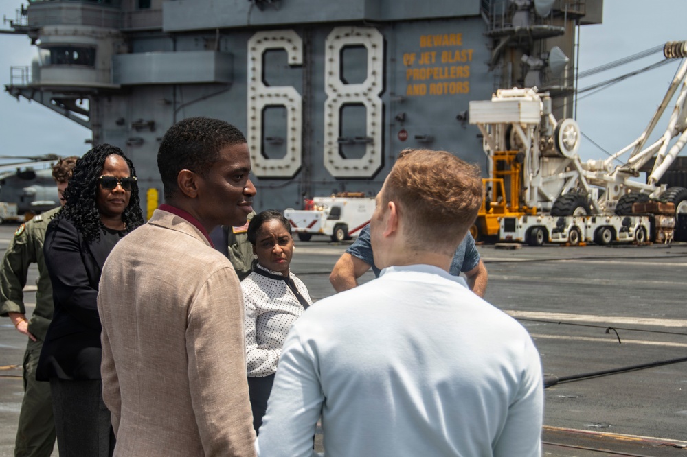 Grenada Prime Minister and Government Leaders Visit Nimitz