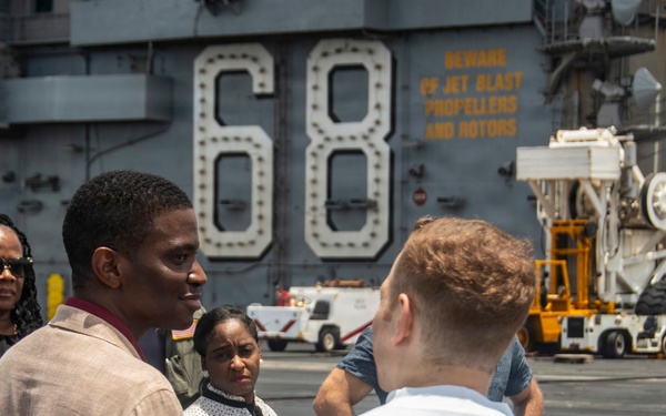 Grenada Prime Minister and Government Leaders Visit Nimitz