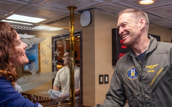 Grenada Prime Minister and Government Leaders Visit Nimitz
