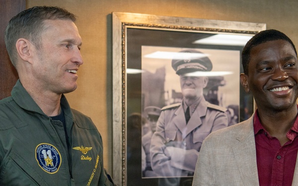 Grenada Prime Minister and Government Leaders Visit Nimitz