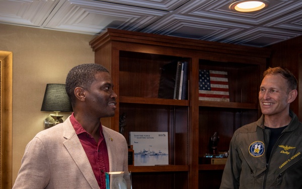 Grenada Prime Minister and Government Leaders Visit Nimitz
