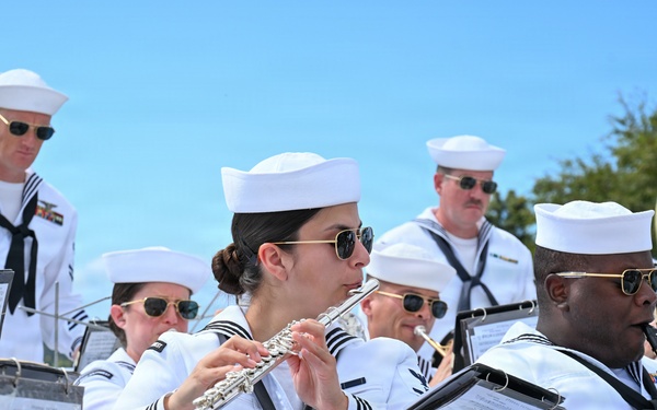 Navy Band Southwest at Green Hills Memorial Park