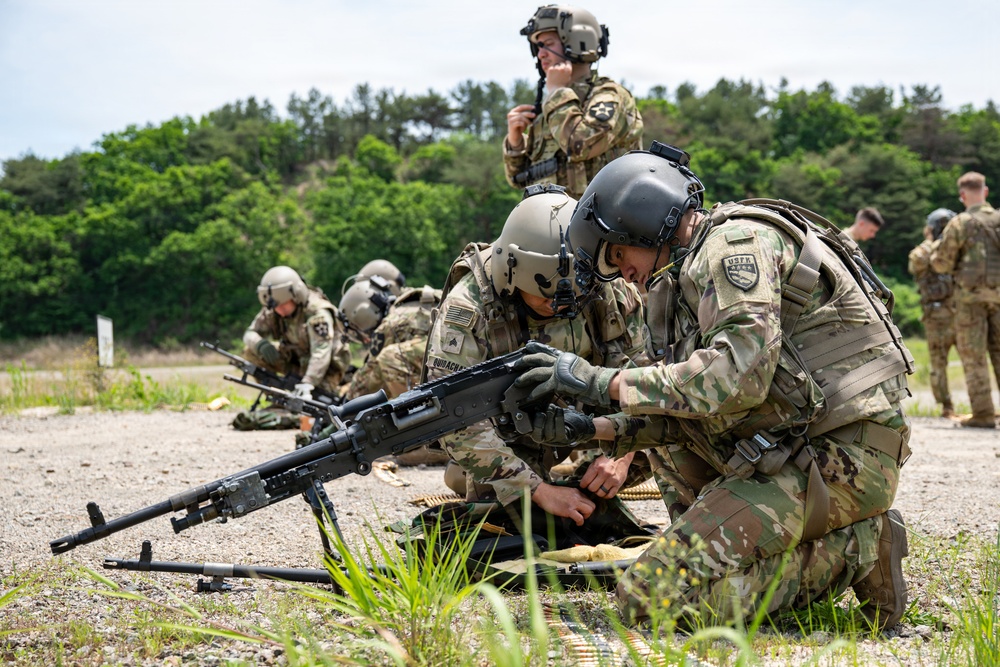 3-2 GSAB conducts Aerial Gunnery exercise