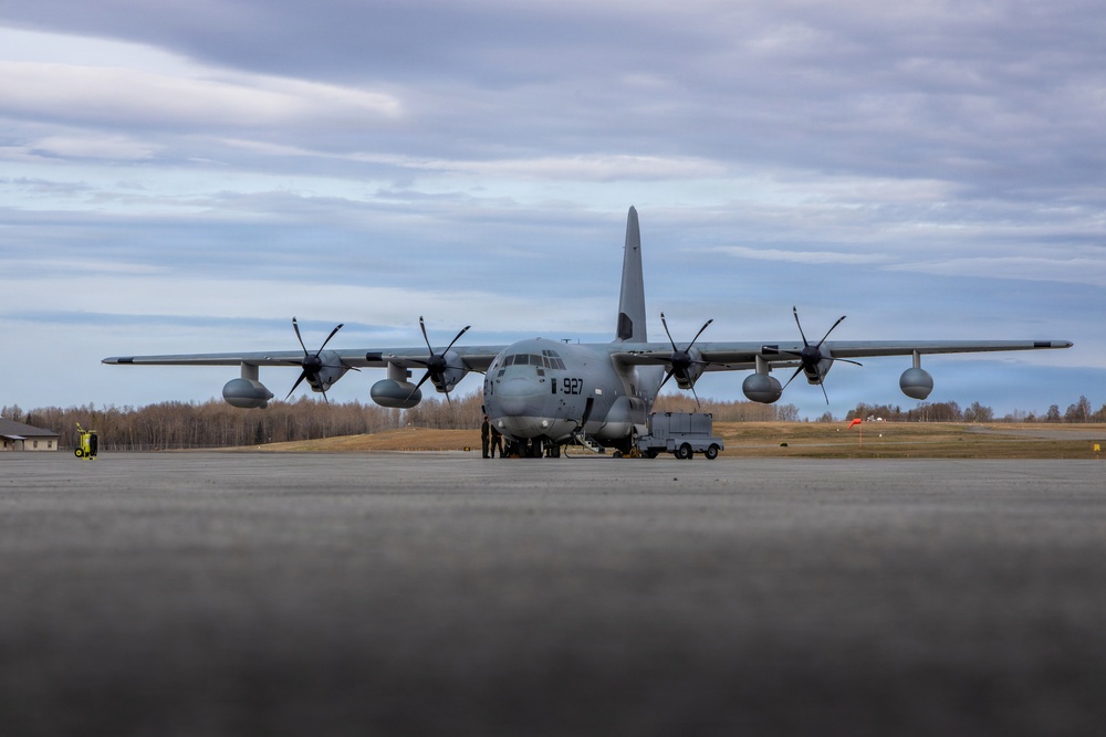 VMGR-152 executes flight operations