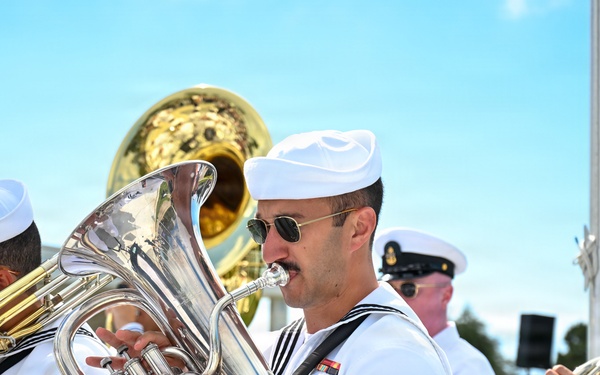 Navy Band Southwest at Green Hills Memorial Park