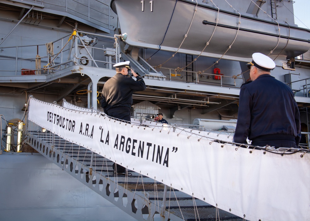 U.S. 4th Fleet Commander Strengthens Maritime Partnership During Argentina Visit