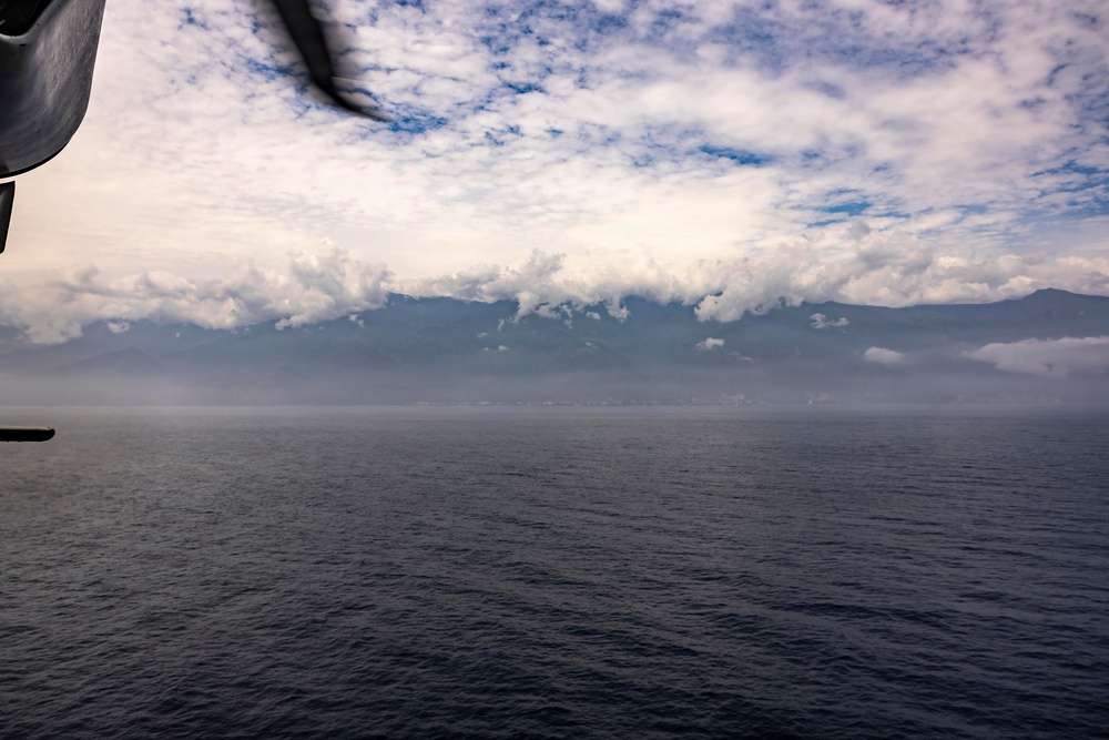 Gen. Francis L. Donovan, Commander, U.S. Southern Command, Visits USS Iwo Jima