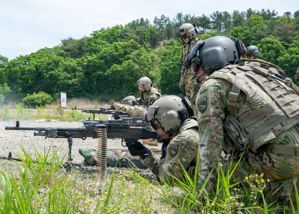 3-2 GSAB conducts Aerial Gunnery exercise