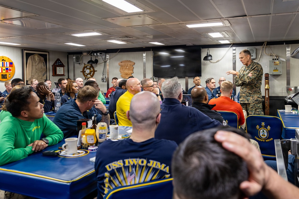 Gen. Francis L. Donovan, Commander, U.S. Southern Command, Visits USS Iwo Jima