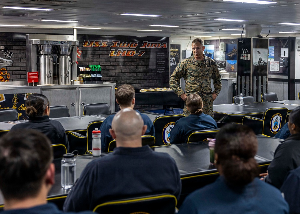 Gen. Francis L. Donovan, Commander, U.S. Southern Command, Visits USS Iwo Jima