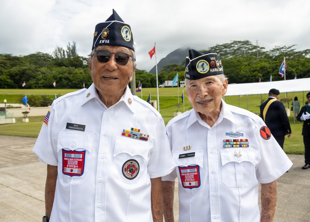 Service members attend Memorial Day ceremony at Hawaii State Veterans Cemetery