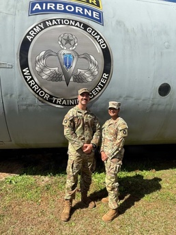 Minnesota Soldiers earn Air Assault Badge