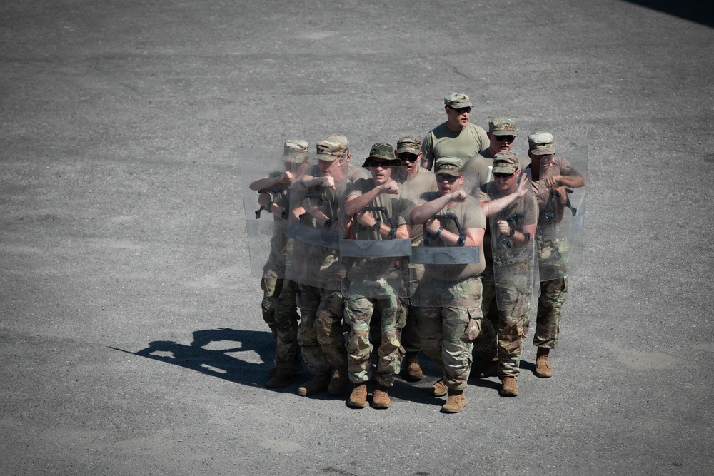940th Military Police Company Conducts Exercise El Gato with Ecuadorian Armed Forces