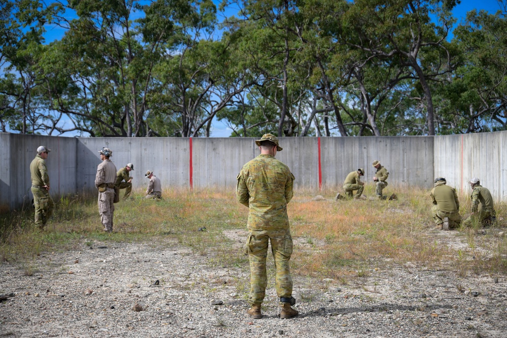 Wallaby Walk 26: MRF-D, ADF conduct demolition drills