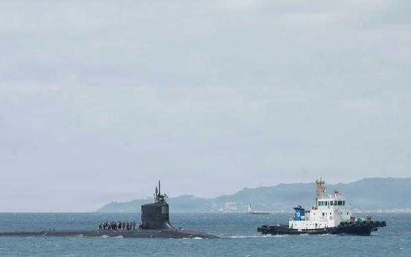 USS Minnesota (SSN 783) Arrives in Okinawa