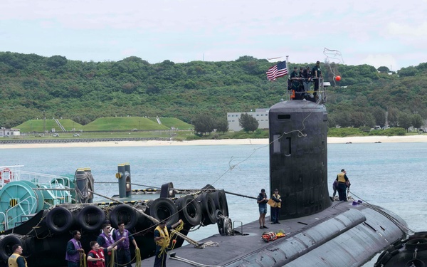 USS Minnesota (SSN 783) Arrives in Okinawa