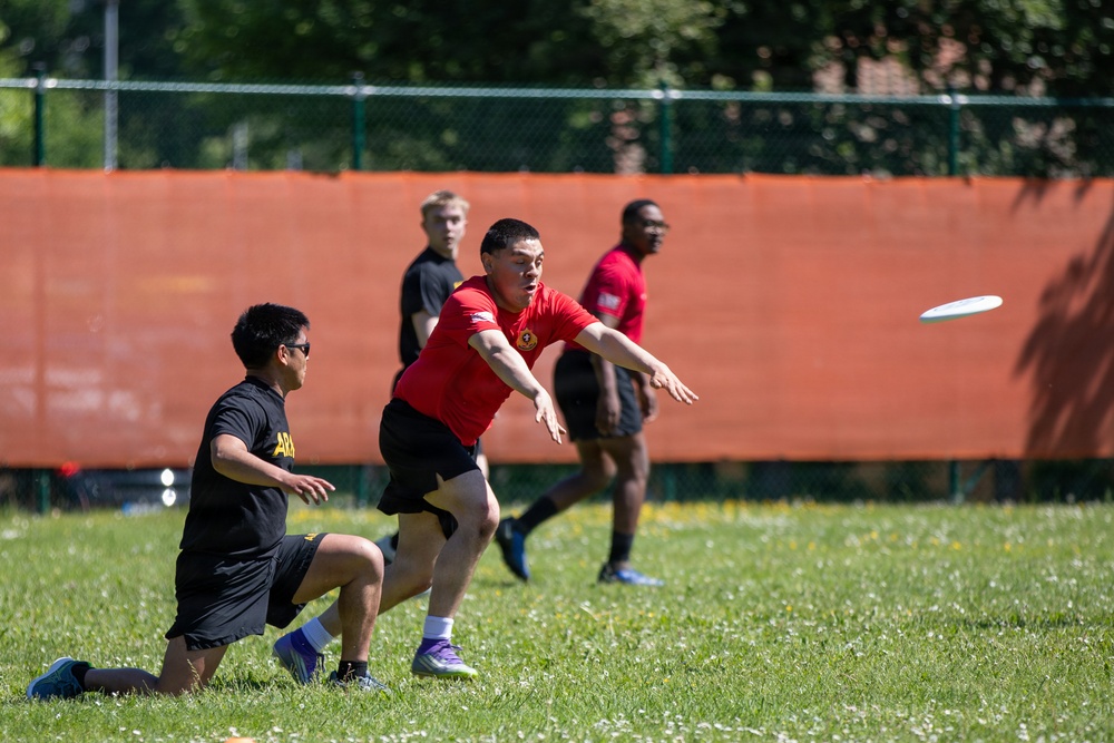 Dragoon Week: 2nd Cavalry Regiment Soldiers compete in ultimate Frisbee during Dragoon Week