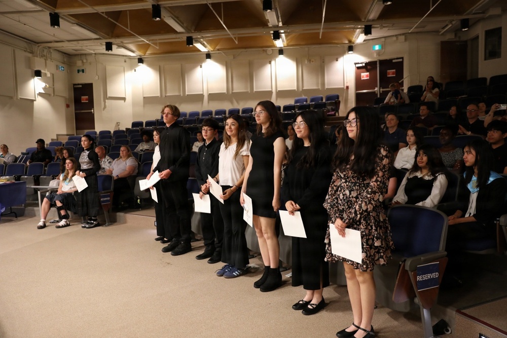 ZMHS senior reflects on year as NHS president, welcomes new members