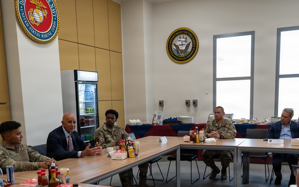 U.S. Ambassador Tom Barrack visits AUAB