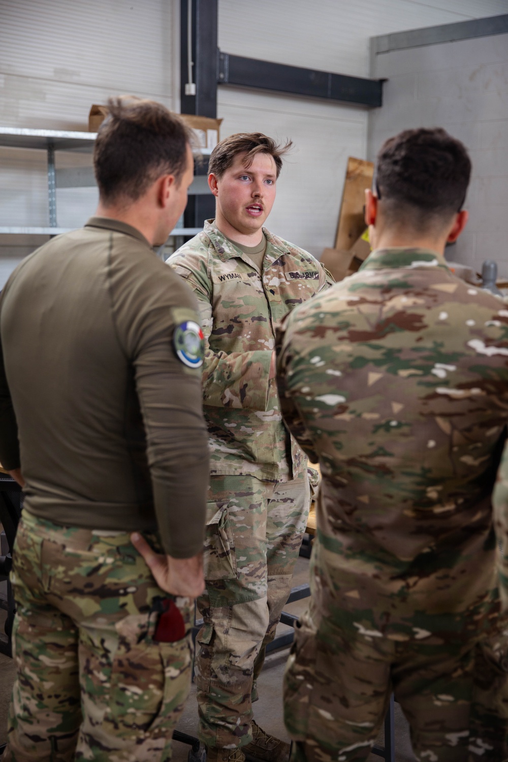 U.S. Army, French soldiers exchange combat lifesaver techniques in Estonia