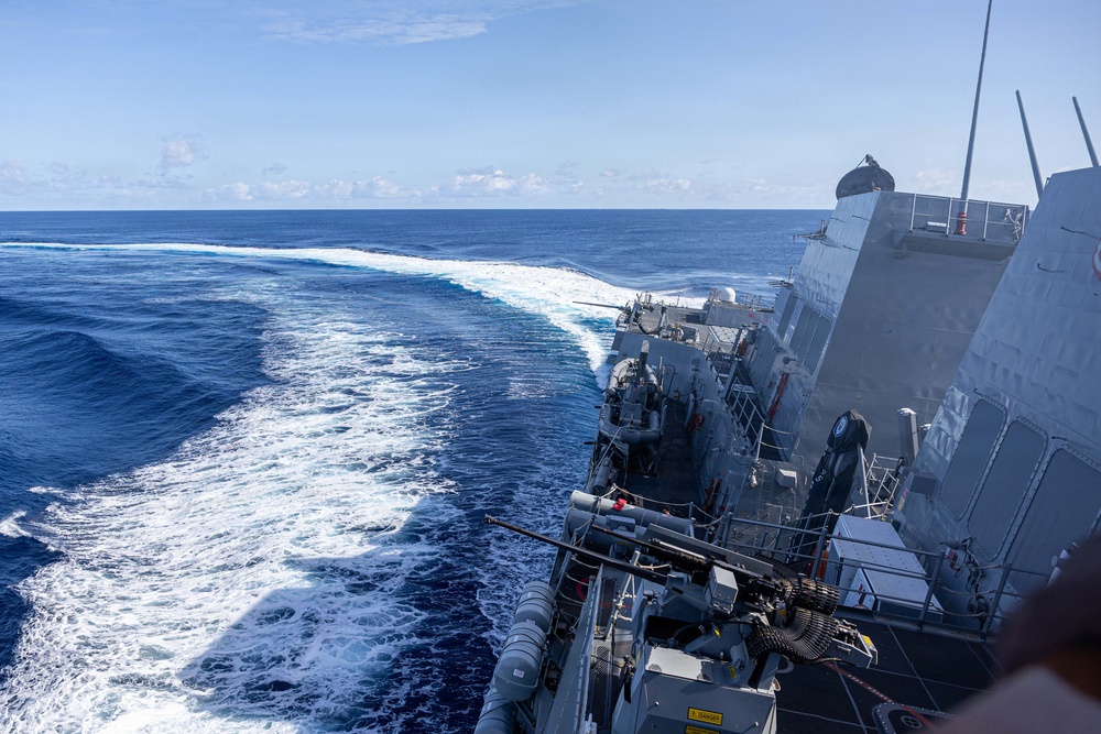 USS Mustin conducts ship handling training
