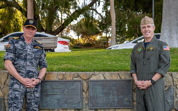 Commander, U.S. Pacific Fleet, visits site of plaque given to Western Australia by CINCPACFLT in May 1982
