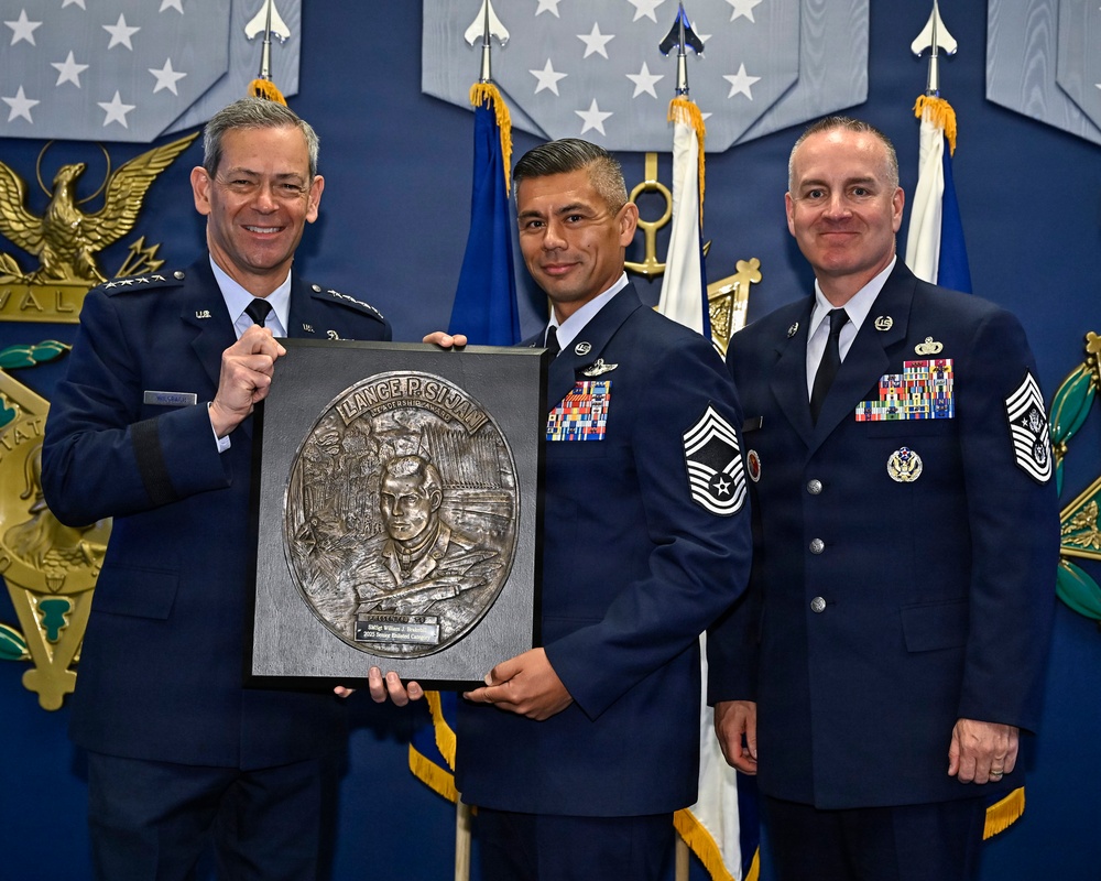 CSAF Wilsbach presents Lance P. Sijan Awards
