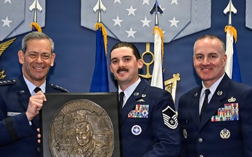 CSAF Wilsbach presents Lance P. Sijan Awards