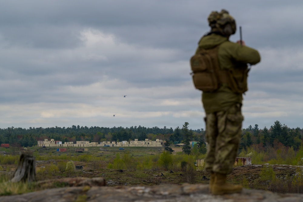 HH-60 Pave Hawks Support Joint Training at Fort Drum