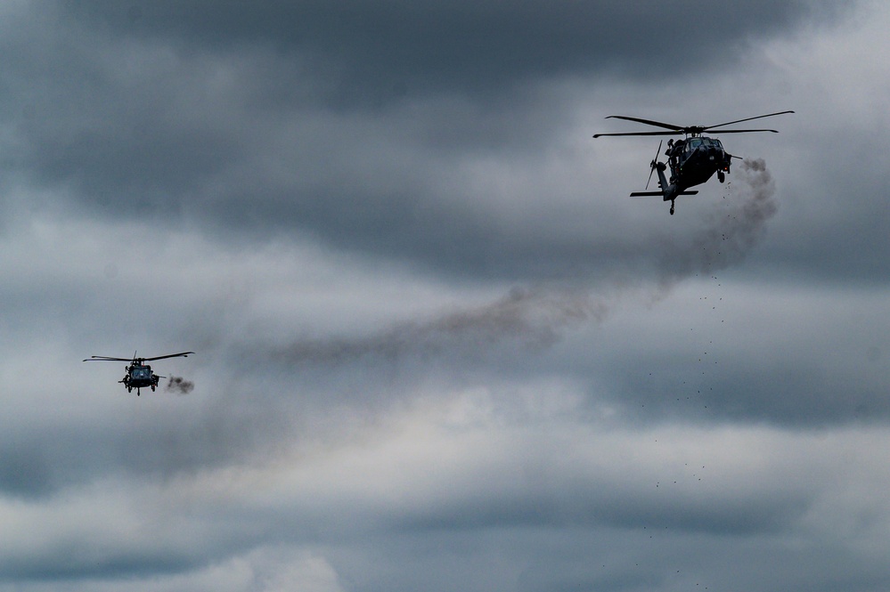 HH-60 Pave Hawks Conduct Aerial Gunnery at Fort Drum