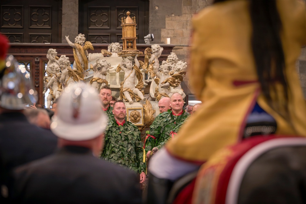 Centuries of tradition marching through the heart of Mons