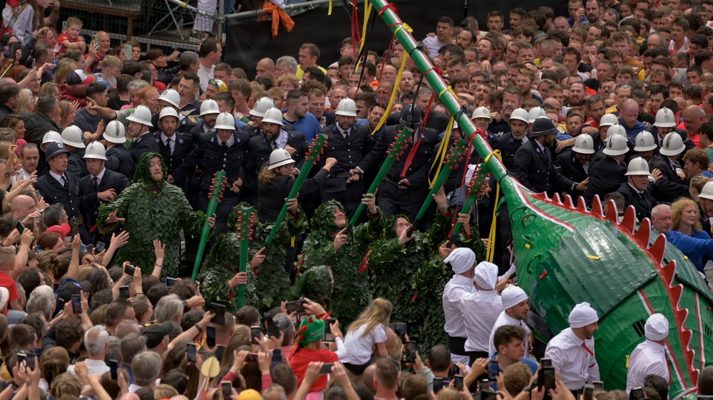 Centuries of tradition marching through the heart of Mons
