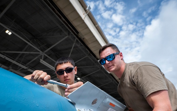 Team Eglin bomb Build