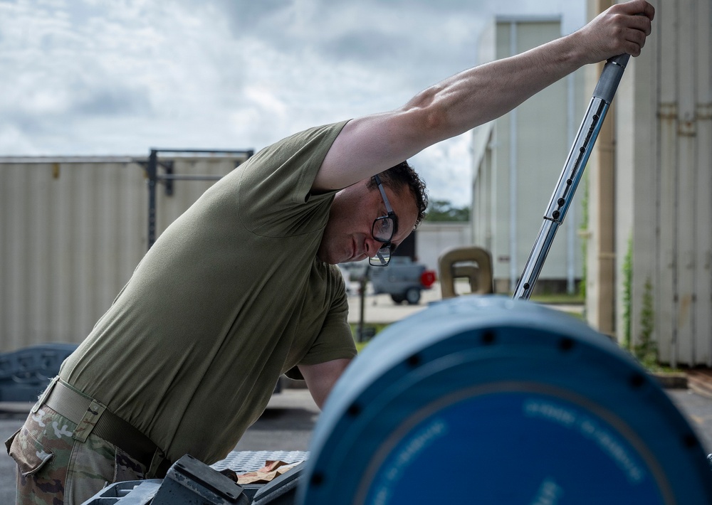Team Eglin bomb Build