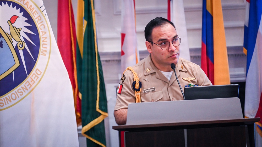 CESNAV Visits IADC for Academic Presentations and Professional Military Education Exchange