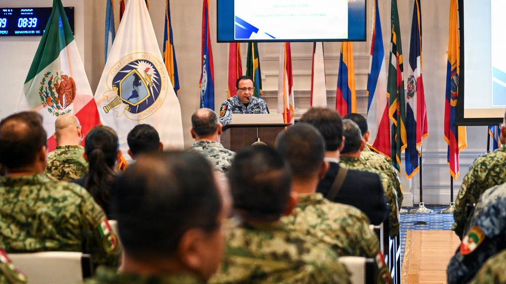 CODENAL Students Receive Academic Briefings at IADC