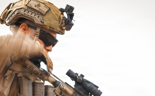 1st Intelligence Battalion conducts tactical exercise