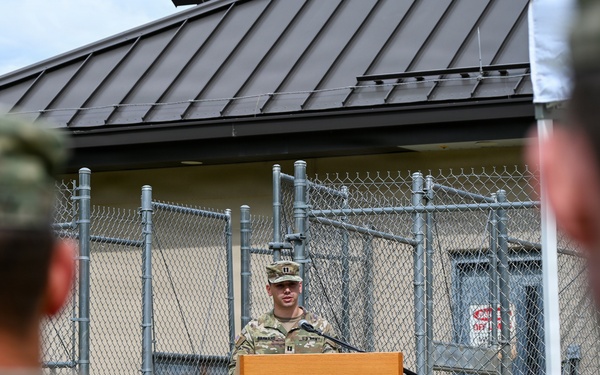 Kennel master relinquishes responsibility of 67th MP Detachment (MWD)