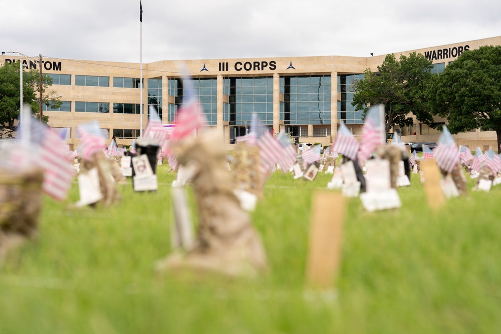 Soldiers Prepare Remembrance Memorial Display Honoring Fallen Service Members at Fort Hood